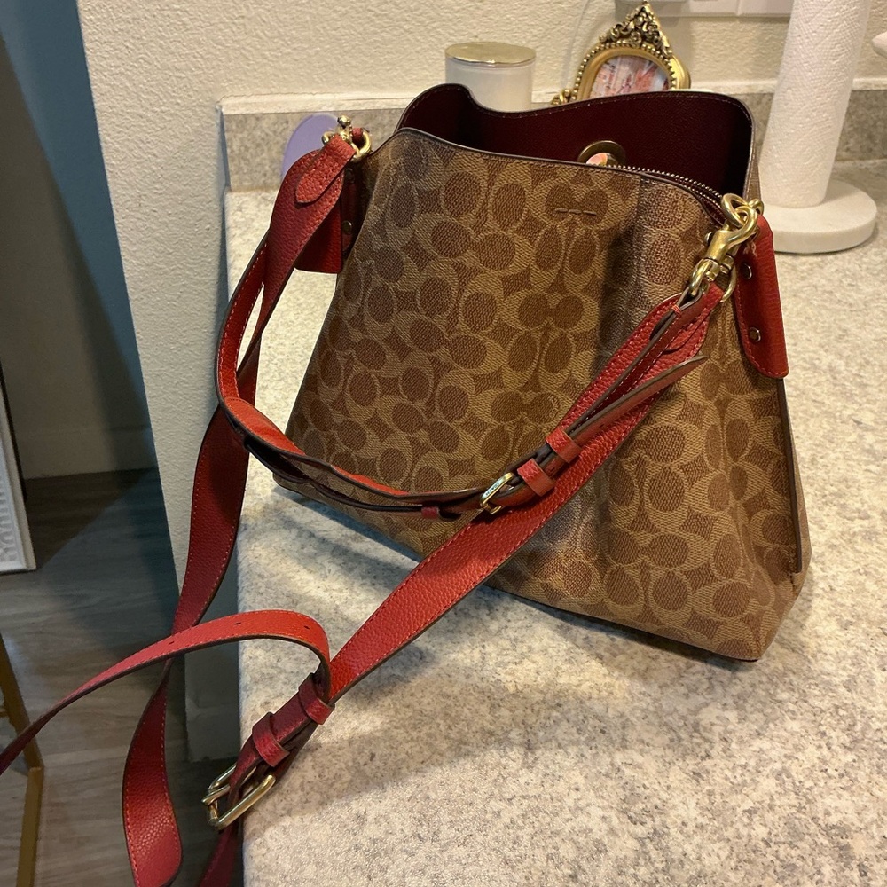Coach Brown and Red Signature Shoulder Bag - Picture 4 of 10